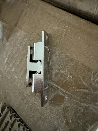 Picture of ADA front panel-latch 1 